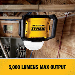 DEWALT 20V MAX LED 工作燈,小巧便攜,防風雨防塵,無線 (DCL074)預購7-10個工作日 DEWALT得偉(美行)