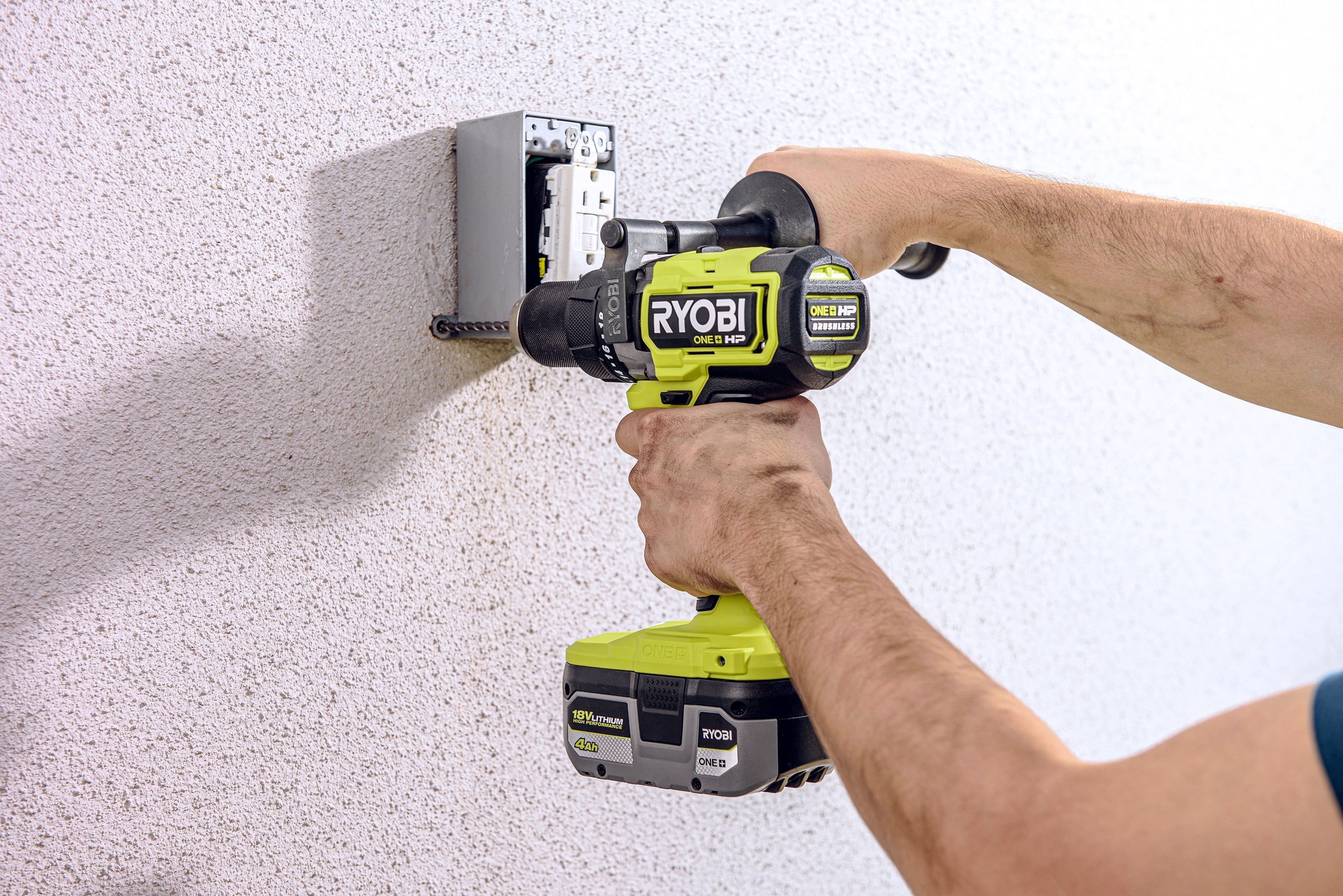 RYOBI ONE+ HP 18V 無刷無繩 1/2 英寸鎚鑽套裝 RYOBI 良明（美行）